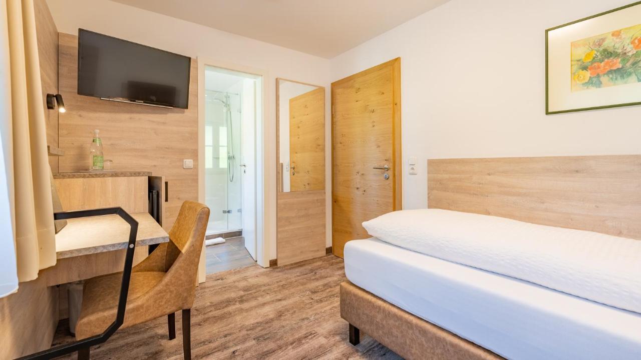 Hotel Steffl Garni Inkl Chiemgau Karte Руполдинг Екстериор снимка