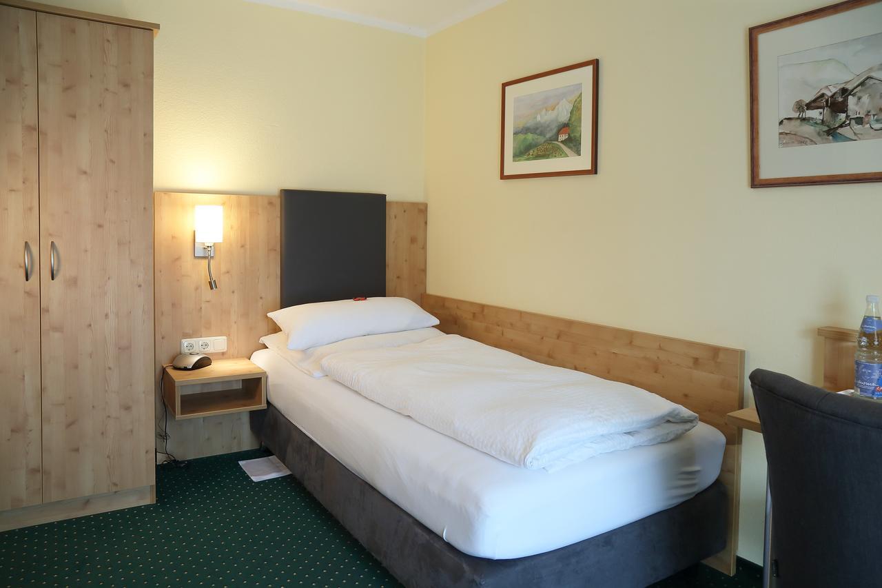 Hotel Steffl Garni Inkl Chiemgau Karte Руполдинг Екстериор снимка