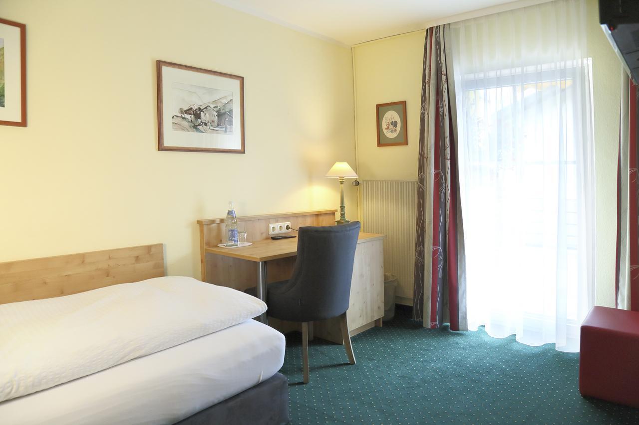 Hotel Steffl Garni Inkl Chiemgau Karte Руполдинг Екстериор снимка